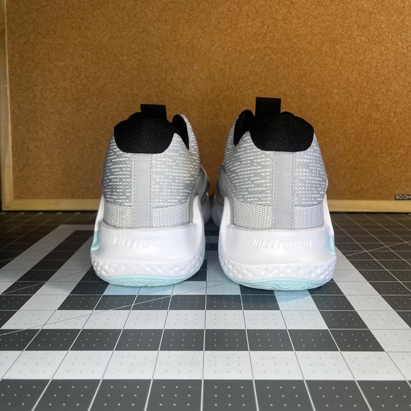 Nike
Kevin Durant
‘Trey 5 x’ - Picture 8 of 11